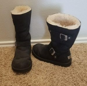 Black Ugg boots